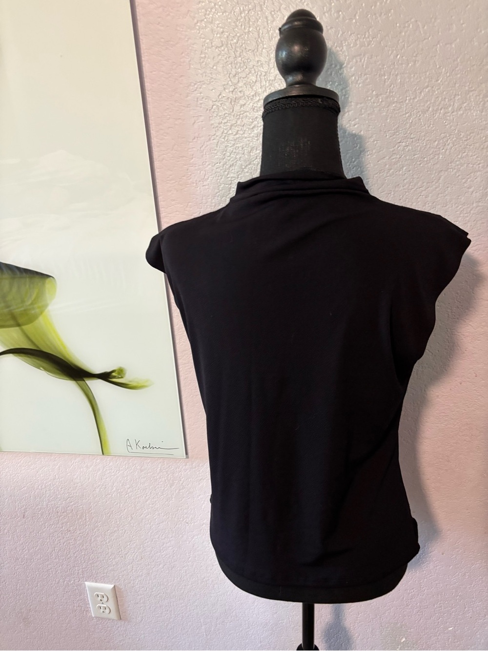 Shirt size medium - Picture 3 of 4